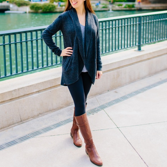 Barefoot Dreams CozyChic Lite Circle Cardigan - Picture 3 of 10